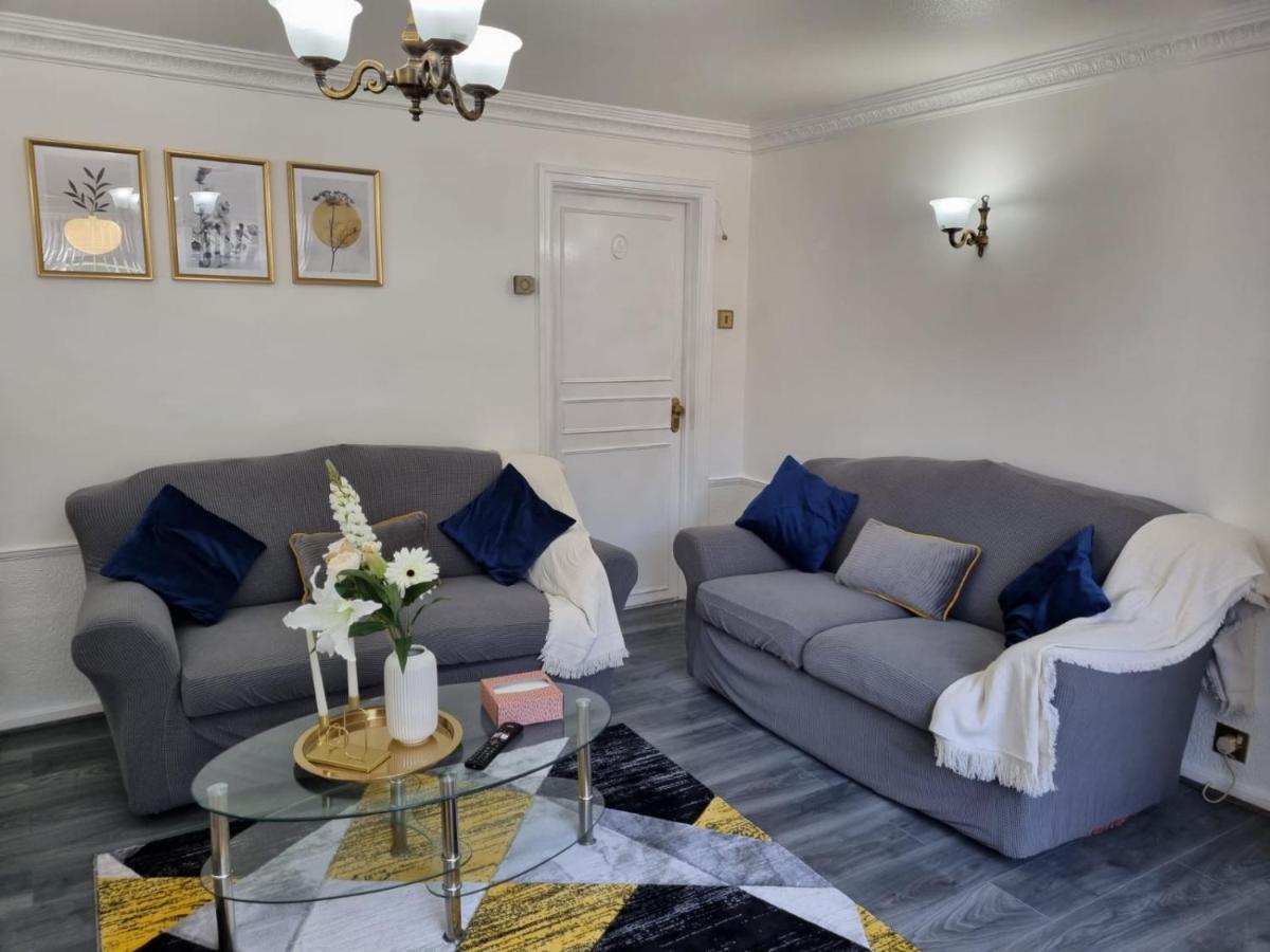Centrally Located W/ Free Parking & Smart Tv Λιντς Εξωτερικό φωτογραφία